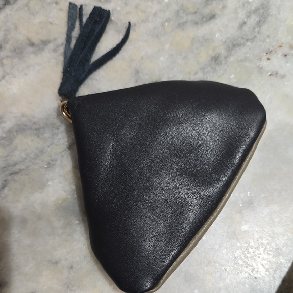 Italian Black and Tan Leather Clutch - Picture 9 of 10